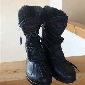 Sorel Women's Black Insulated Winter Boots
